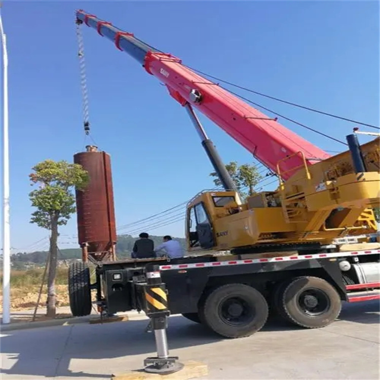 铁山港80吨吊车出租多少钱