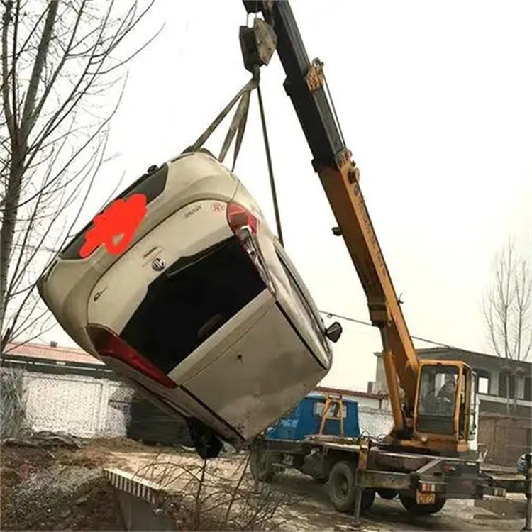 铁山港吊车救援小汽车怎么吊